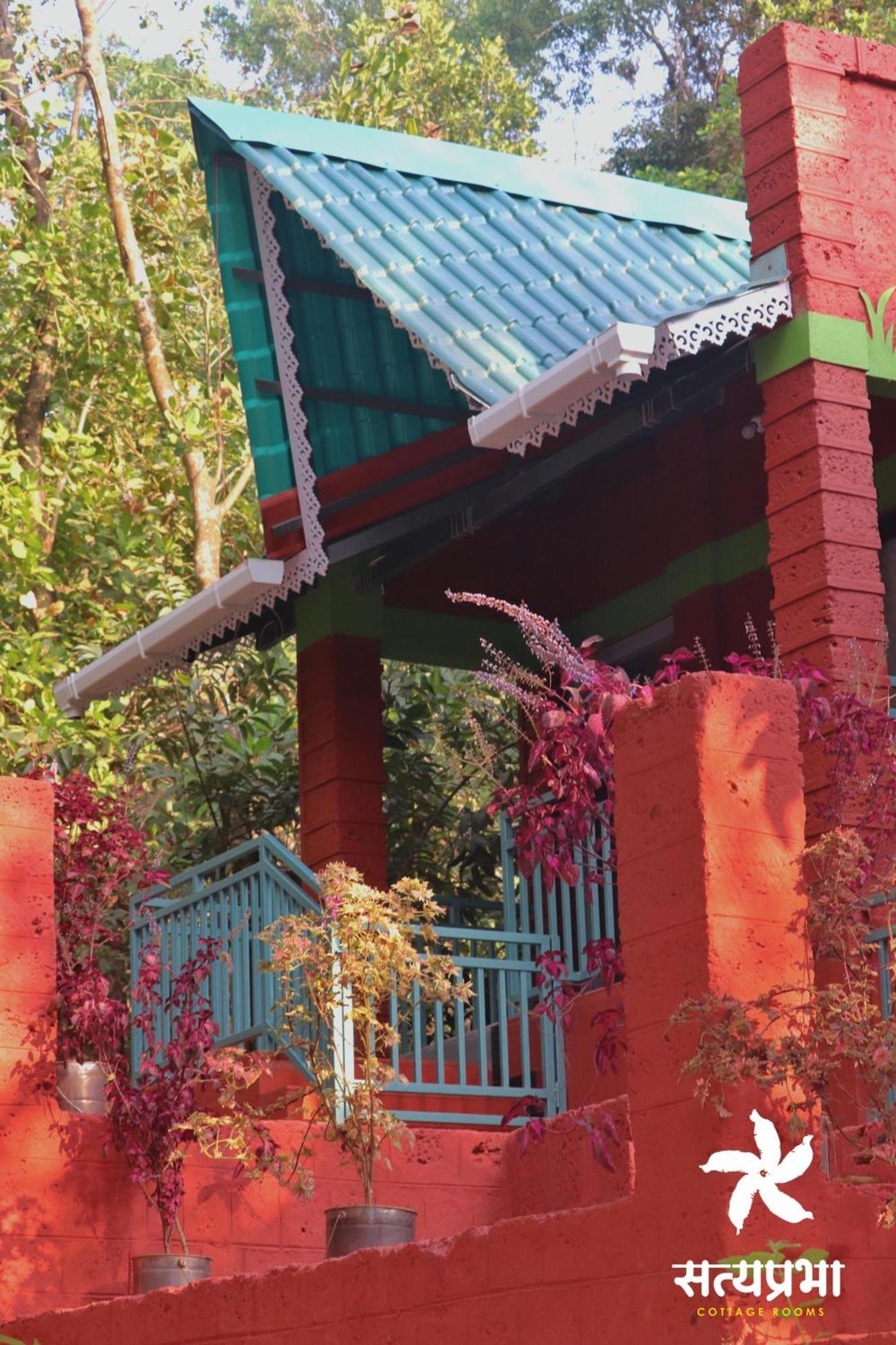 Satyaprabha Cottage Rooms Kudal  エクステリア 写真