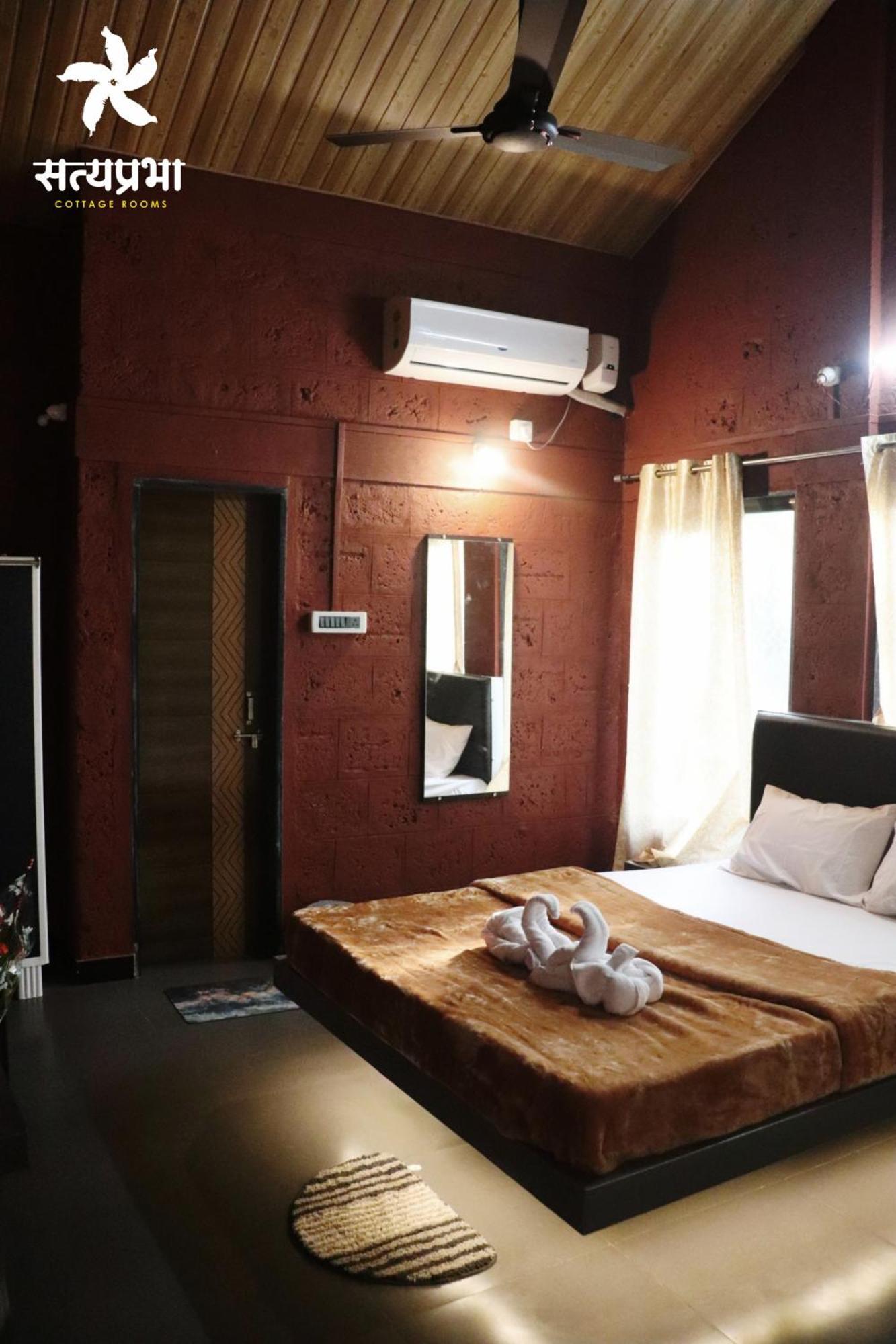 Satyaprabha Cottage Rooms Kudal  エクステリア 写真